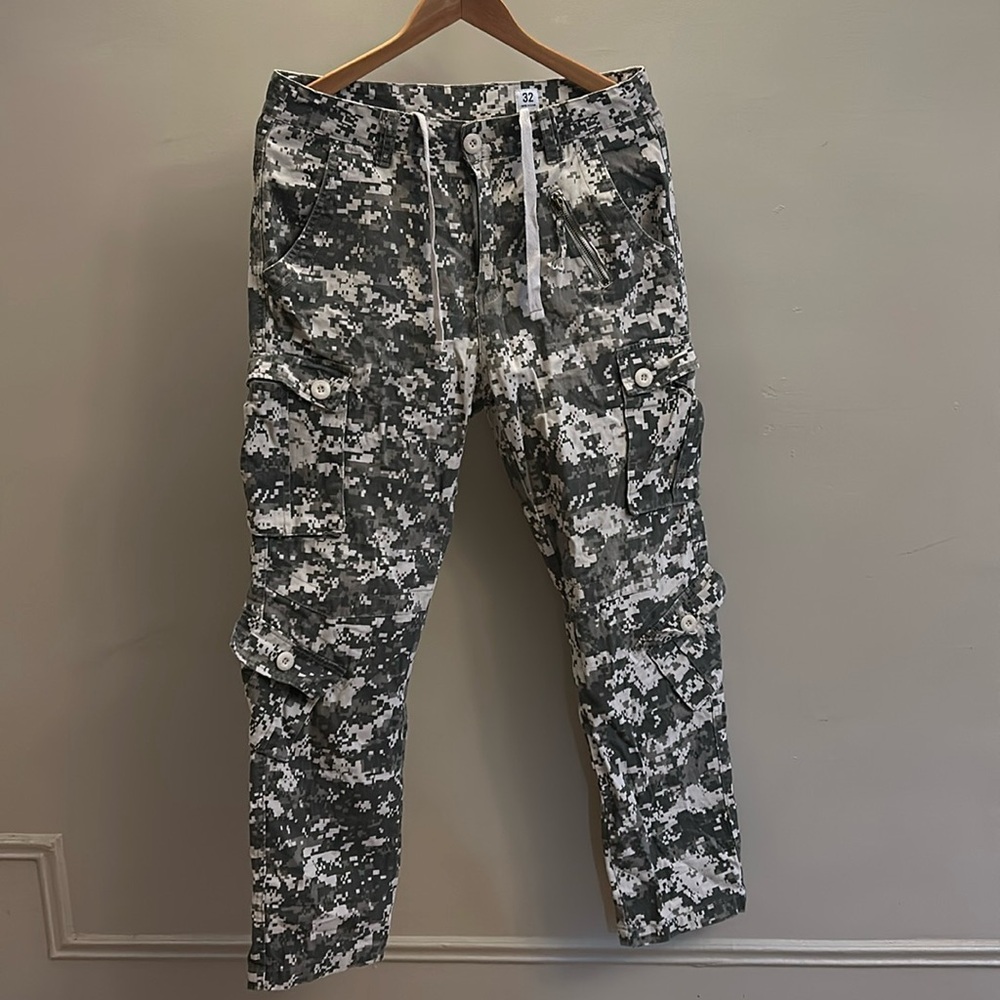 Pre Owned Mens Camo Cargo Pants